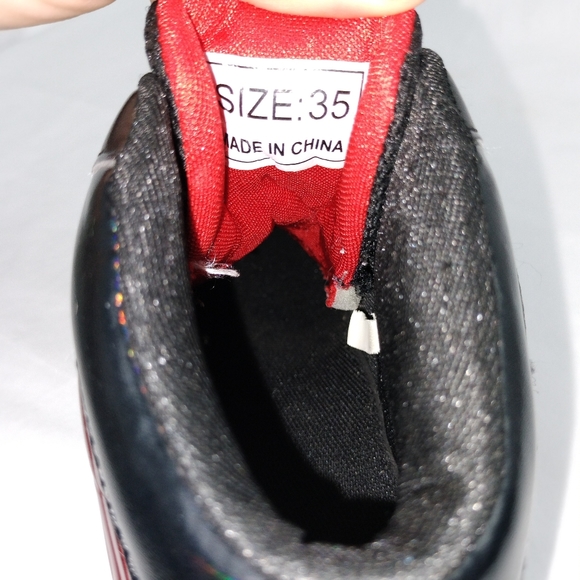 Sport LED Light-up USB Charging Retractable Wheeled Sneakers Sz. 3.5 - Picture 6 of 12